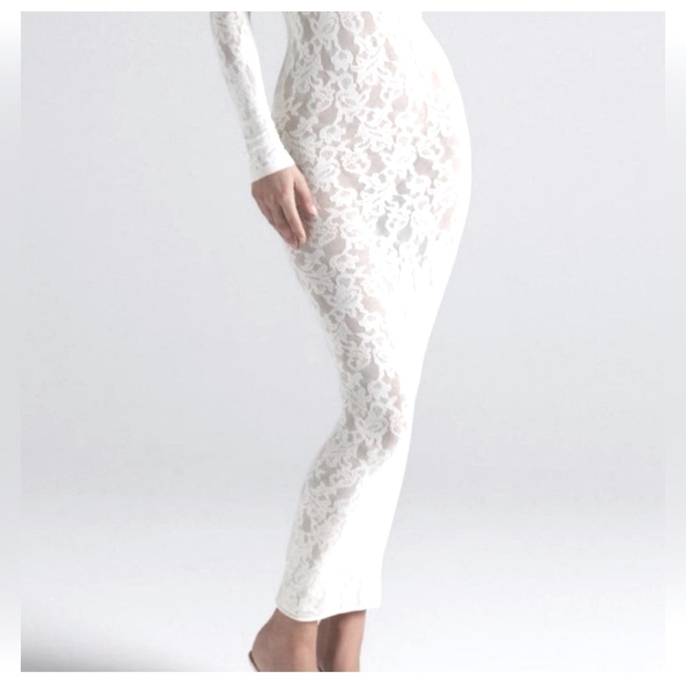 NWT Skims Ivory Lace Long Sleeve Sheath Dress
